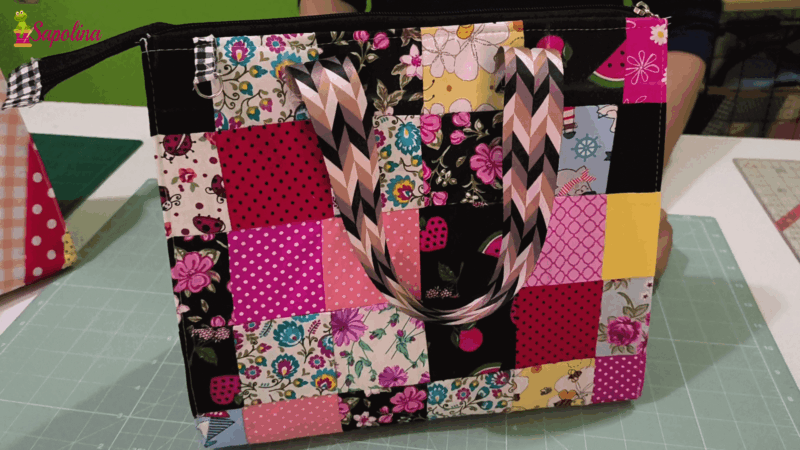 Bolsa de Mão Luxo com Retalhos