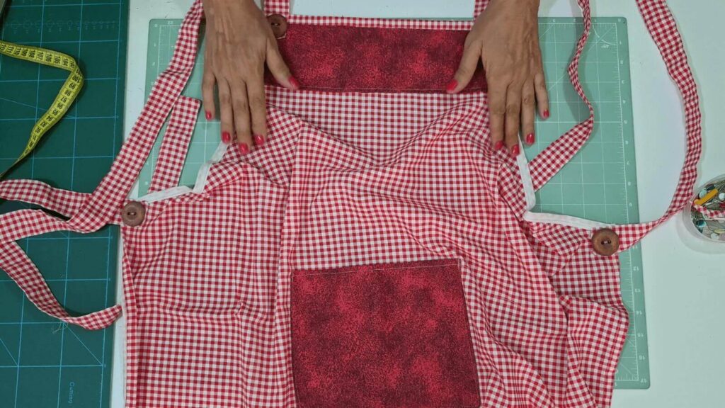 Avental de Cozinha Fácil de Costurar (Passo a Passo Completo para Iniciantes)